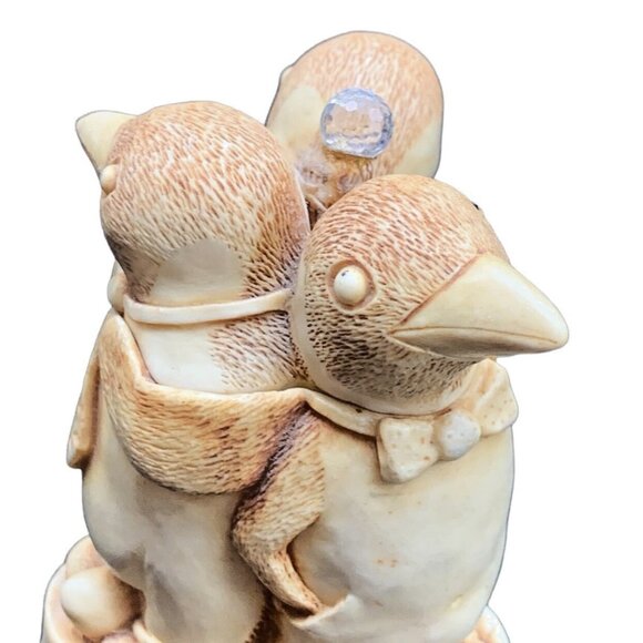 Harmony Kingdom Unexpected Arrival Penguins Trinket Box, Altered? Swarovski? - Picture 8 of 12